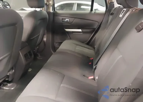 2013 Ford Edge Se z USA, uszkodzony, nr VIN 2FMDK4GC5DBC44133